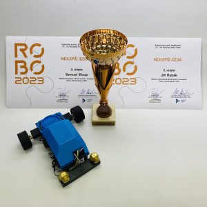 ROBO2023: vlastní konstrukce a rychlá jízda